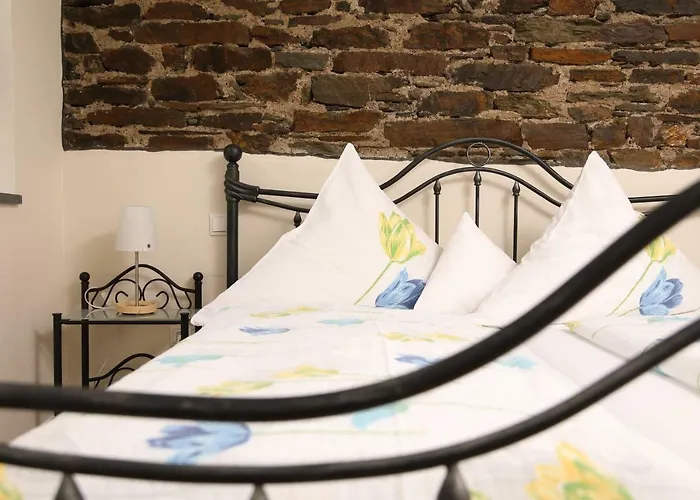 Gaestehaus Knaup Casa de hóspedes Treis-Karden